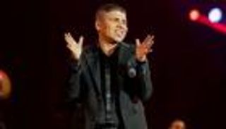 عمر كمال يتحدث عن تجربة حب فاشلة: "نفسي ألاقي زوجة صالحة تصوني"