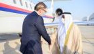 رئيس صربيا يصل الإمارات في زيارة رسمية