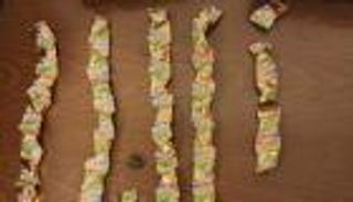 ضبط آسيوي حاول تهريب 49 قطعة حشيش بالكويت