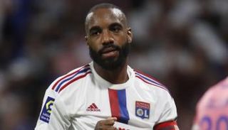 ألكسندر لاكازيت نجم أرسنال السابق