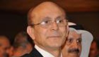 بعد اتهامها له بتعطيل مسيرتها الفنية.. محمد صبحي يهاجم عبير صلاح الدين