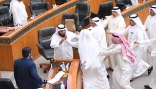 مشادات بين أعضاء في مجلس الأمة السابق-أرشيفية