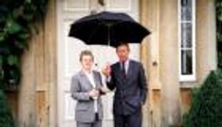 "حب ملكي".. سياسية ألمانية: لدي خطابات بخط يد تشارلز