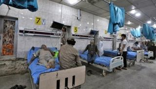 مصابون بالكوليرا داخل أحد المستشفيات السورية