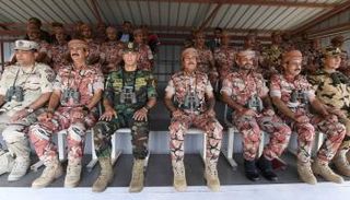 بعض كبار القادة العسكريين في مصر وسلطنة عمان