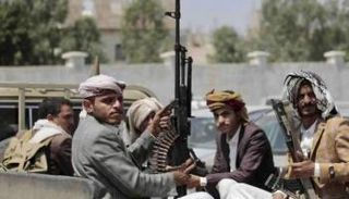 عناصر من مليشيات الحوثي الإرهابية- أرشيفية