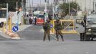 مقتل ضابط إسرائيلي وفلسطينيين اثنين في اشتباكات شمال جنين