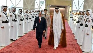 أمير قطر يستقبل الرئيس المصري عبدالفتاح السيسي في الدوحة