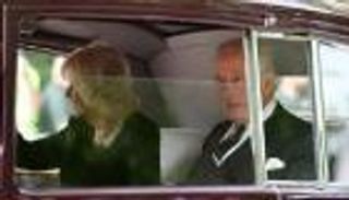 البطالة تطرق أبواب "كلارنس هاوس".. تشارلز  يتخلى عن موظفي ولاية العهد