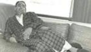 إسماعيل ياسين.. صور نادرة من أيام "أبوضحكة جنان" الأخيرة