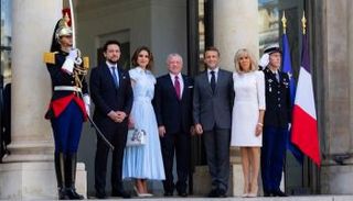 الملك عبد الله والملكة رانيا وولي العهد مع ماكرون وزوجته