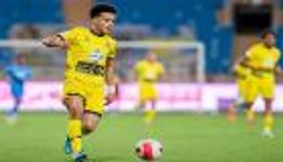 ليس الأهلي والزمالك.. نادٍ مفاجئ يعيد مصطفى فتحي إلى الدوري المصري