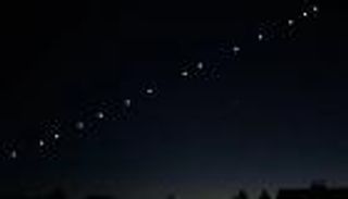 رعب في سماء ليبيا.. ما علاقة إيلون ماسك؟