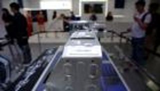 العالم على أعتاب أزمة جديدة.. "الليثيوم" يثير الرعب في سوق السيارات