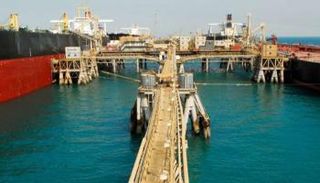 تسريب نفطي بمرفأ البصرة العراقي