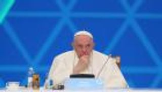 "مقبول أخلاقيا".. البابا يؤيد إرسال أسلحة إلى أوكرانيا
