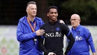 لويس فان جال مدرب هولندا