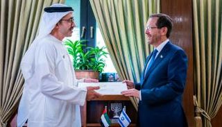 الرئيس الإسرائيلي والشيخ عبد الله بن زايد آل نهيان