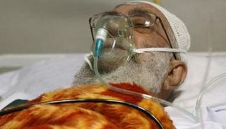 خامنئي خلال خضوعة لعملية سابقا - أرشيفية