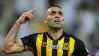 بعقوبات منتظرة.. فيفا يكسر "شوكة" النصر في قضية حمدالله