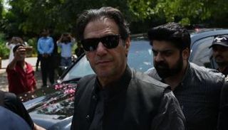 عمران خان رئيس الوزراء الباكستاني السابق