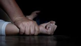 المعلم المتهم التقط عدة مشاهد جنسية لمجموعة من التلميذات - تعبيرية