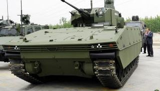 مدرعة من طراز (بي إم بي -1) سوفياتية الصنع