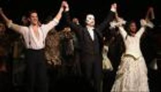 ضعف الإيرادات يوقف عرض مسرحية "شبح الأوبرا" العالمية 