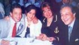 زوجة خالد زكي.. كيف أخفى "الرئيس" عائلته عن الإعلام؟