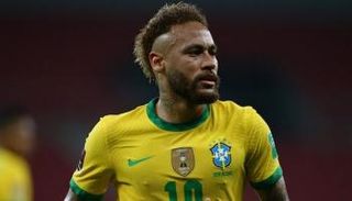 نيمار بقميص منتخب البرازيل