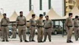 ضبط نزيلتين هاربتين من مركز رعاية فتيات بالسعودية.. ما القصة؟