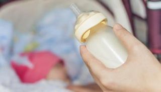 مصرية تقتل رضيعتيها برضعة مسمومة