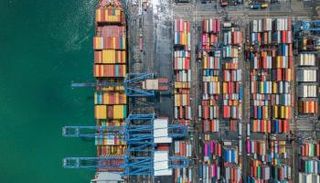 مؤشر ضغط سلاسل الإمدادات يهدأ قليلا في أغسطس