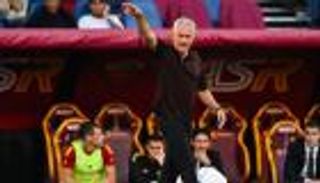 الغطس من أجل الفوز.. أحدث نصائح مورينيو للاعبي روما