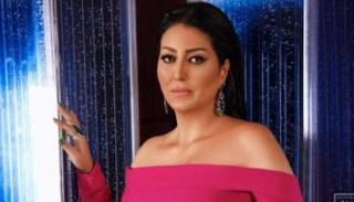 الفنانة وفاء عامر 