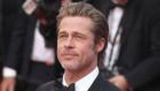 براد بيت يفاجئ جمهوره بإبداع جديد.. معرض للنحت