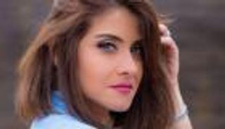 فساتين شفافة ومثيرة.. جلسة تصوير للفنانة هيدي كرم (صور وفيديو)