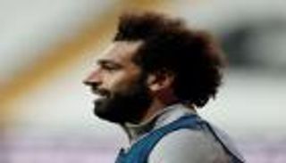 "سيلفي من الميكروباص".. قصة صورة محمد صلاح التي أشعلت السوشيال ميديا
