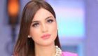 "سيبيها تشوف لبسك".. ياسمين عز في مرمى النيران بسبب "الحموات"