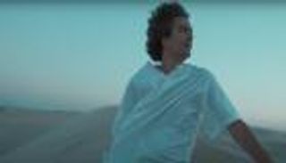 محمد محسن يطرح أغنيته "ضي القمر" باللهجة الليبية (فيديو)