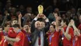 رقم مونديالي (59).. ديل بوسكي "العجوز" يكتب التاريخ مع إسبانيا