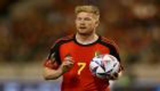 بعدما اشتكى من الملل.. دي بروين يصطاد ويلز باللدغة الرابعة (فيديو)