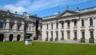 جامعة كمبريدج تعترف بأنها استفادت من عائدات العبودية