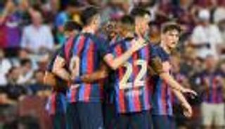 لا يشارك في المباريات.. المدافع صاحب أعلى راتب في العالم