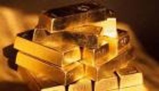 انهيار أسعار الذهب أمام قوة الدولار.. ما علاقة أسعار الفائدة؟