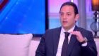 ياسمين عز تغازل أحمد برادة: "أنا كبرت وأنت صغرت" (فيديو)