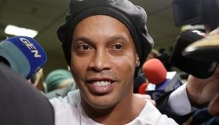 رونالدينيو أسطورة برشلونة