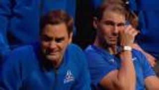 "جزء مني رحل".. نادال يبكي ويعلق على اعتزال روجيه فيدرر