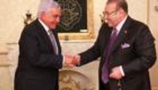 لأول مرة.. زاهي حواس يكشف علاقته بحسن راتب وقضية الآثار الكبرى (فيديو)