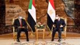السيسي للبرهان: حريصون على دعم استقرار السودان